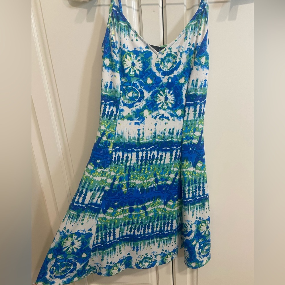 NWT aqua dress from Bloomingdale’s, size small, colors: blue, green, and white - Picture 2 of 8